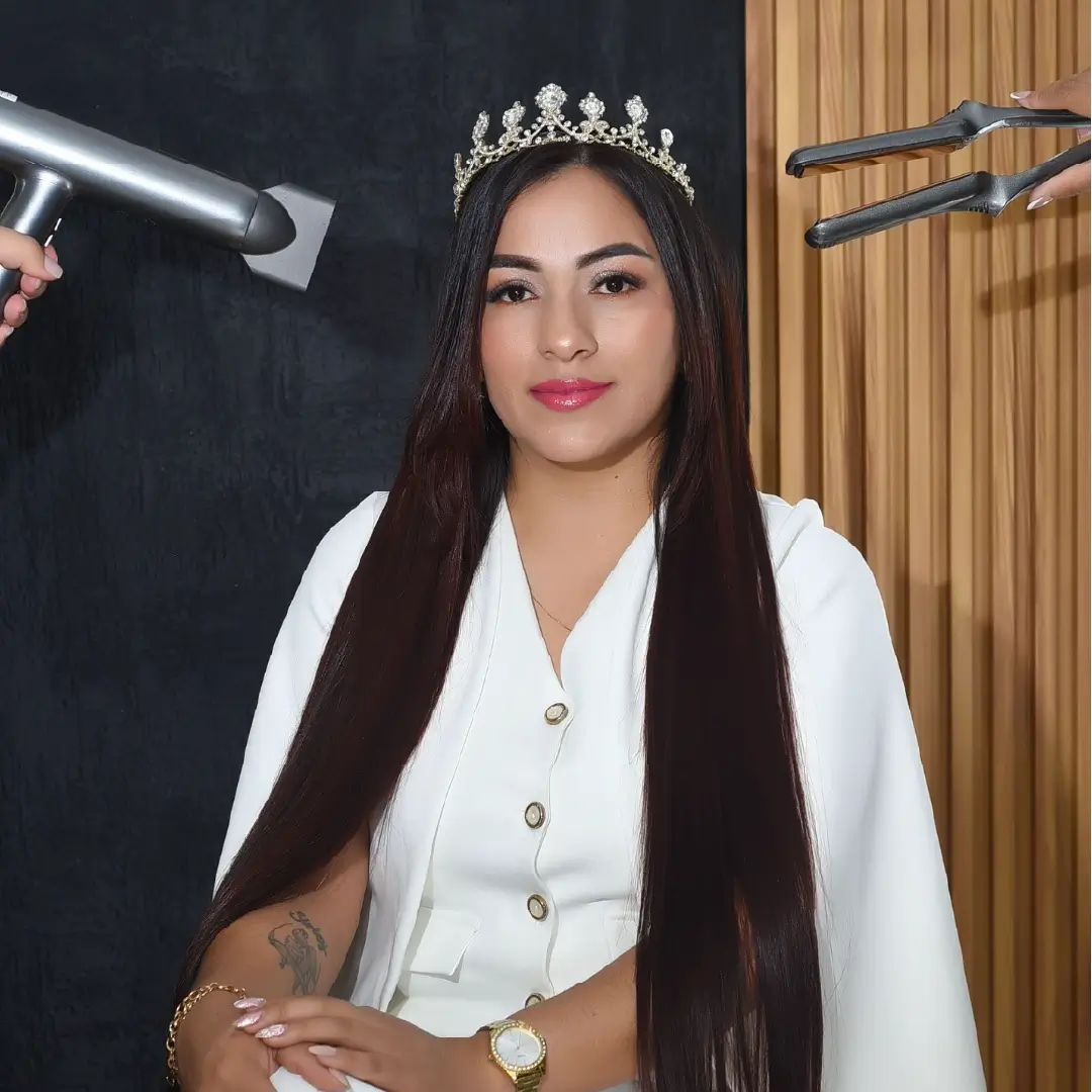 Foto 10 De July Mesa Alisados Y Belleza Capilar