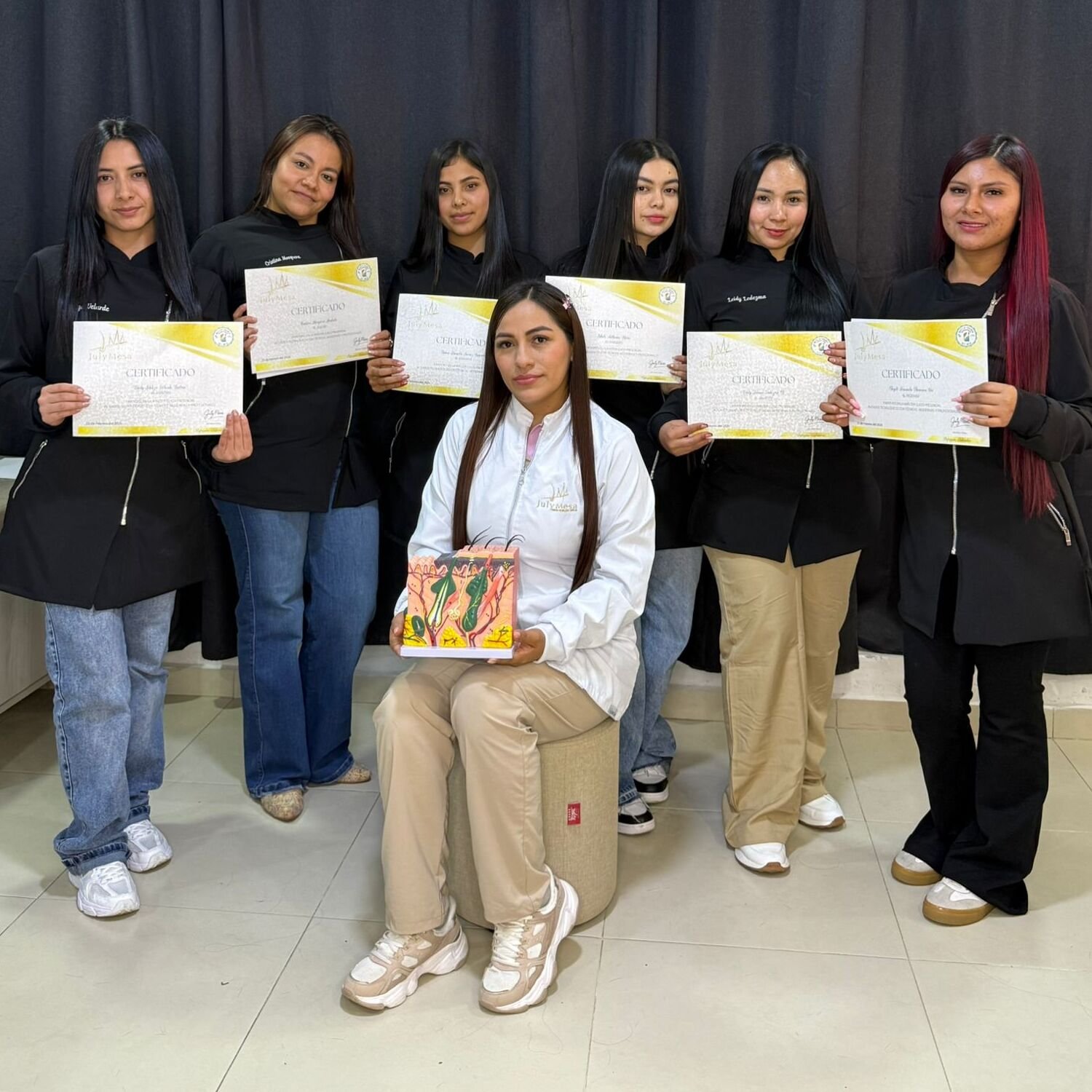 Heroe De Curso 001 En July Mesa Alisados Y Belleza Capilar